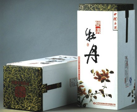 供應(yīng)酒類包裝設(shè)計(jì)、生產(chǎn)、品牌整合