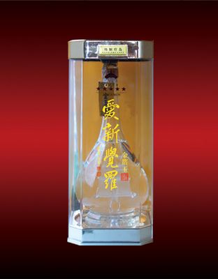 愛(ài)新覺(jué)羅金箔玉酒