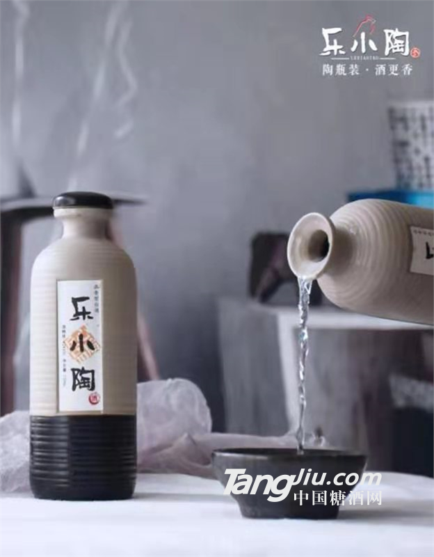 樂小陶濃香型白酒-150ml  42°