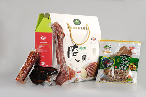 供應(yīng)香腸臘肉團購批發(fā),四川腌臘禮品裝團購